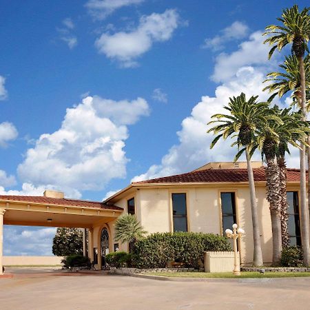 Super 8 By Wyndham Corpus Christi Northwest Motel Bagian luar foto