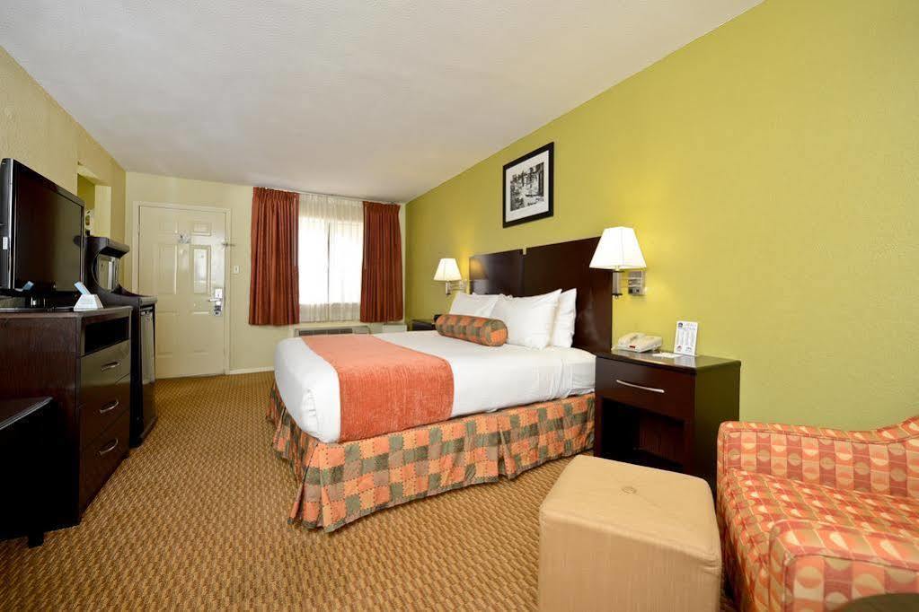 Super 8 By Wyndham Corpus Christi Northwest Motel Bagian luar foto