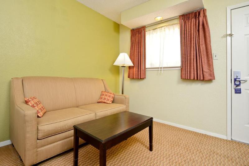 Super 8 By Wyndham Corpus Christi Northwest Motel Bagian luar foto